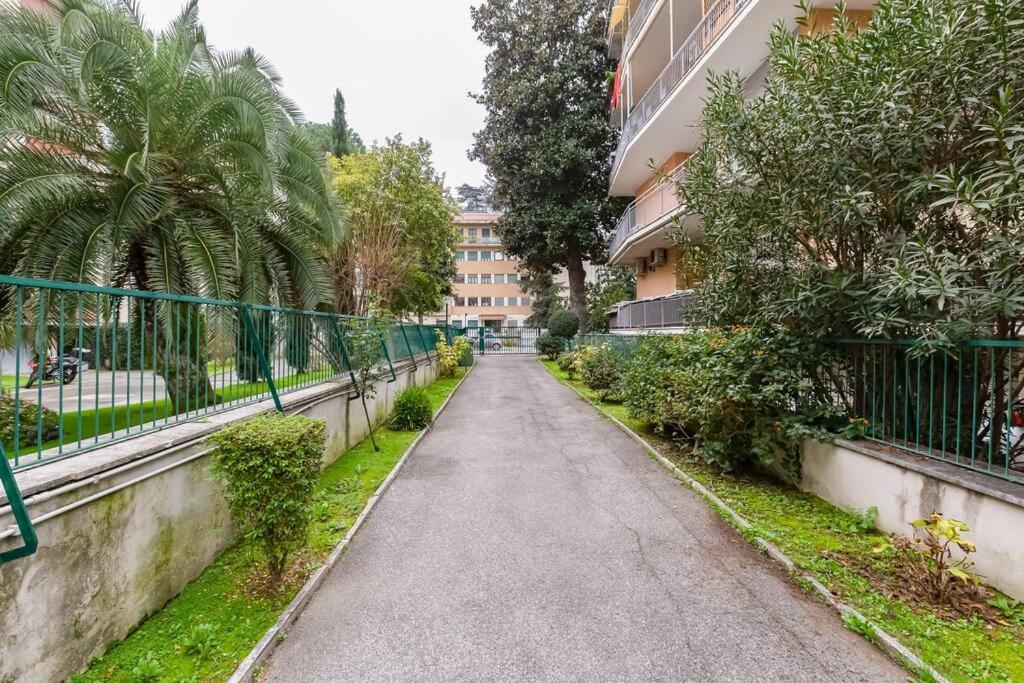 Exclusive Apartment In Eur Lake Rom Exterior foto