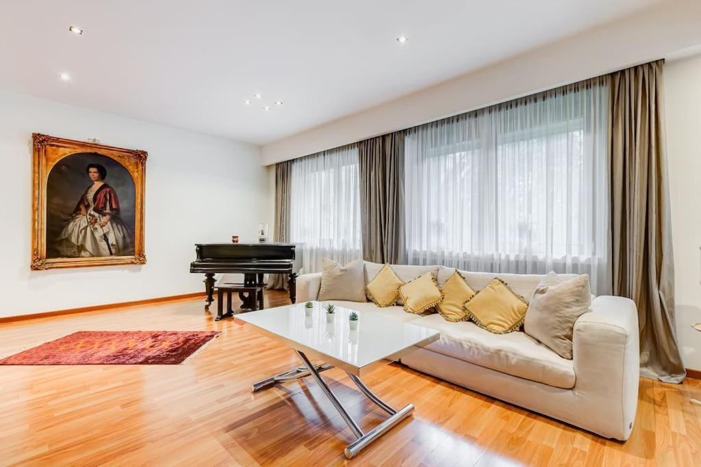 Exclusive Apartment In Eur Lake Rom Exterior foto