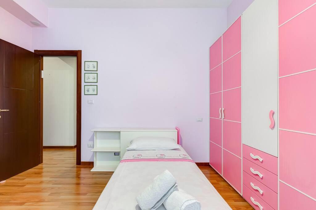 Exclusive Apartment In Eur Lake Rom Exterior foto