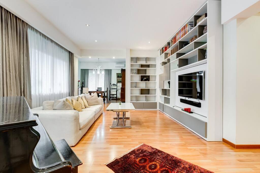 Exclusive Apartment In Eur Lake Rom Exterior foto