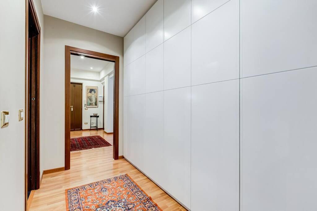Exclusive Apartment In Eur Lake Rom Exterior foto