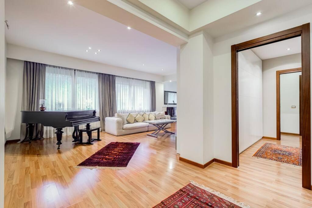 Exclusive Apartment In Eur Lake Rom Exterior foto